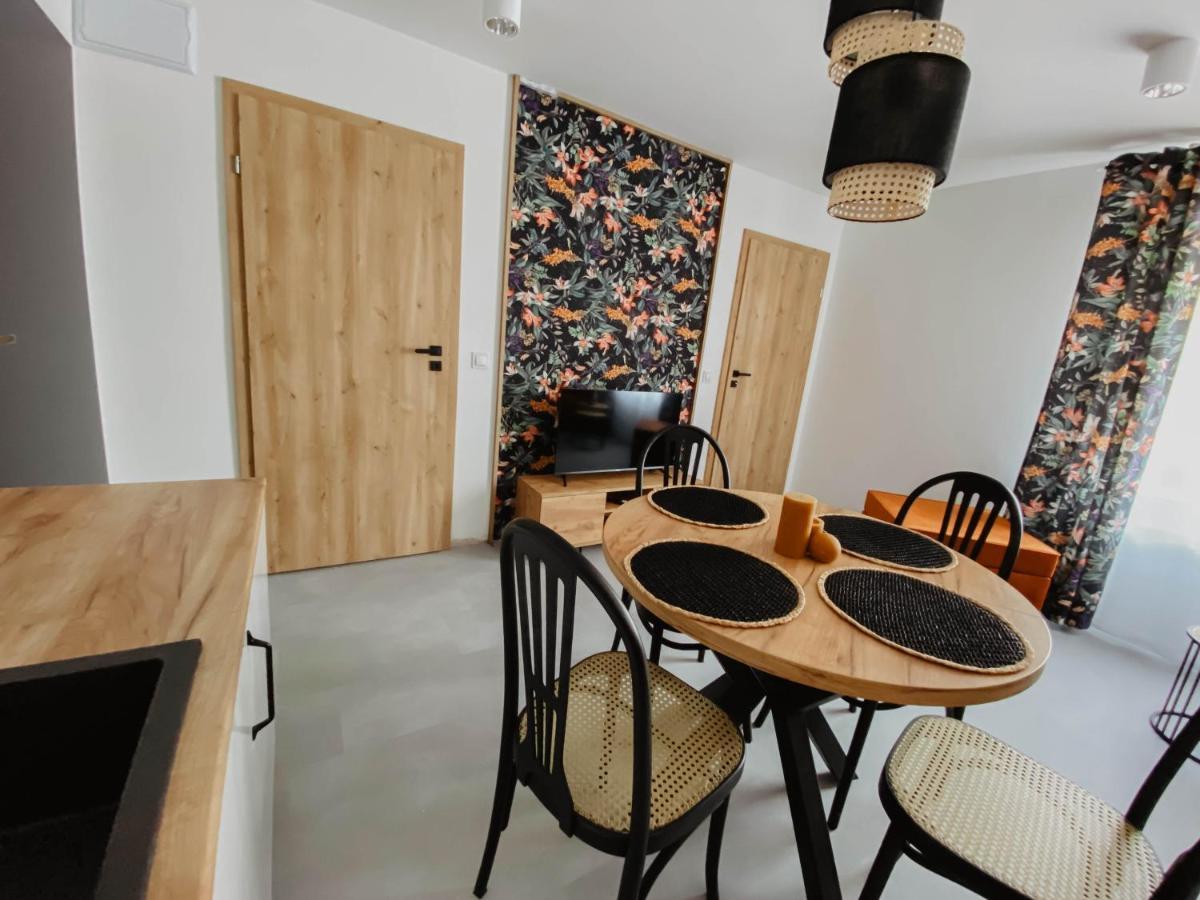 Cztery Pory Roku Apartment Виеле Екстериор снимка