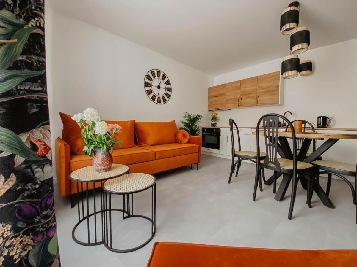 Cztery Pory Roku Apartment Виеле Екстериор снимка