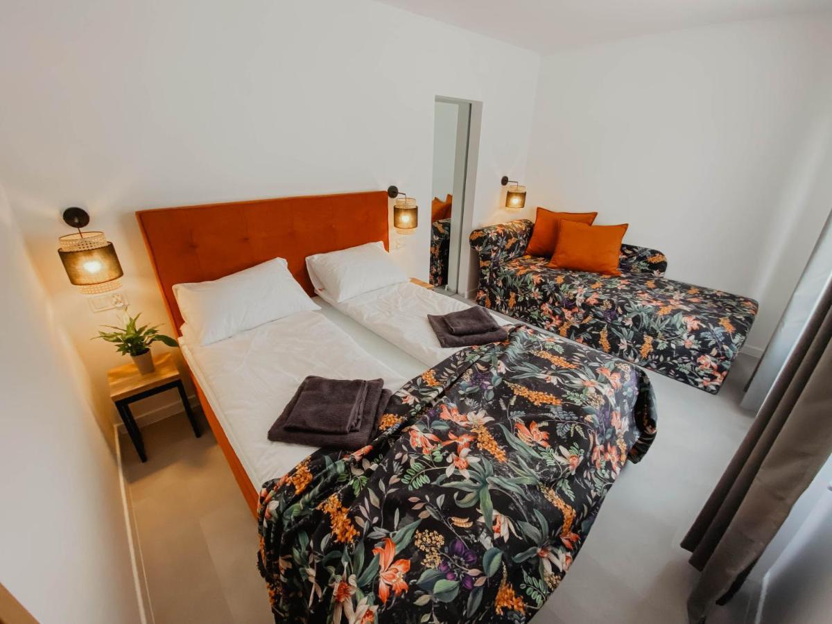 Cztery Pory Roku Apartment Виеле Екстериор снимка