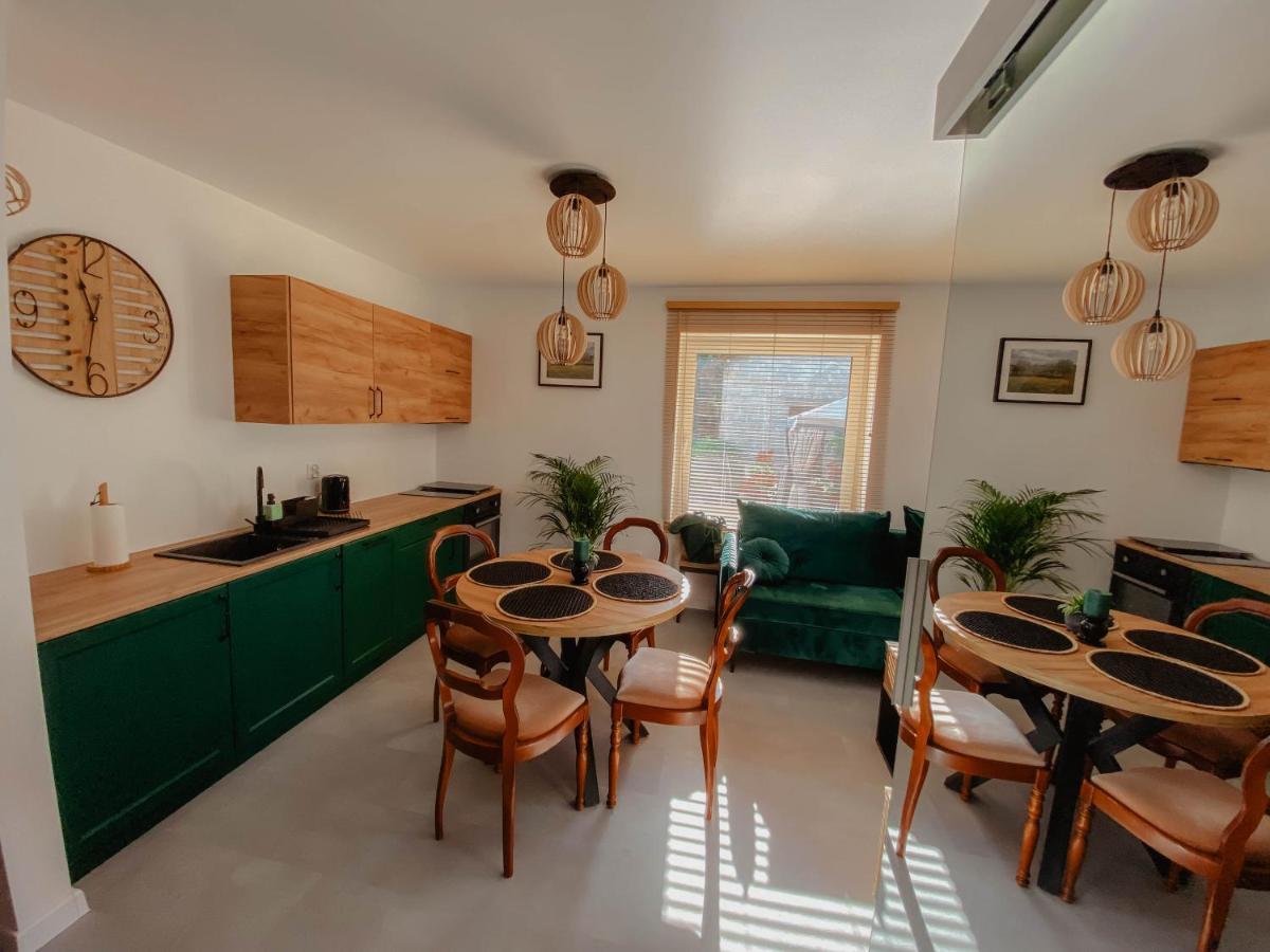 Cztery Pory Roku Apartment Виеле Екстериор снимка