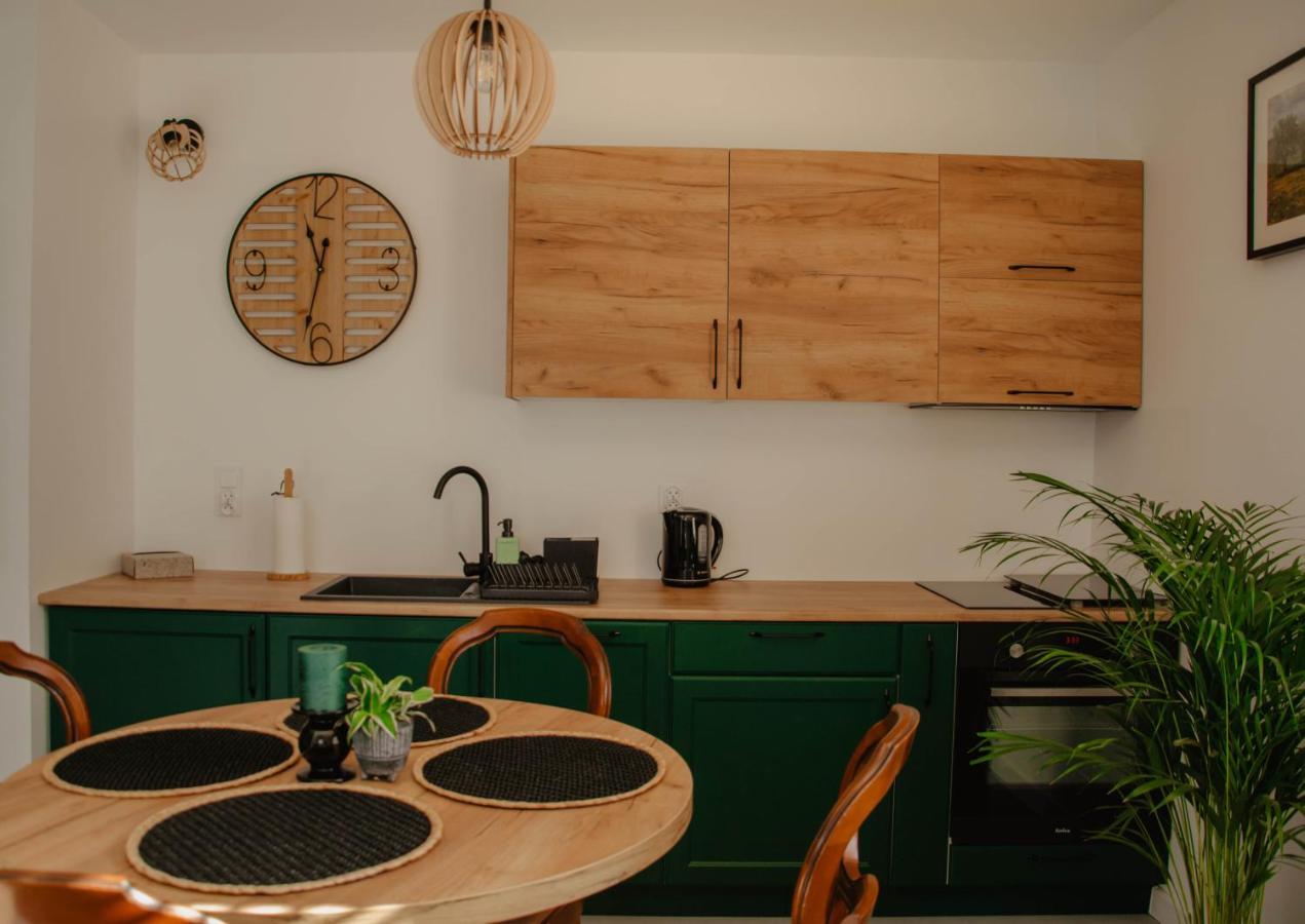 Cztery Pory Roku Apartment Виеле Екстериор снимка