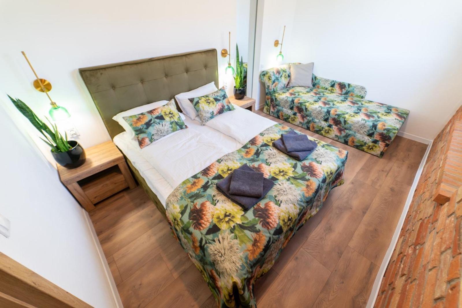 Cztery Pory Roku Apartment Виеле Екстериор снимка