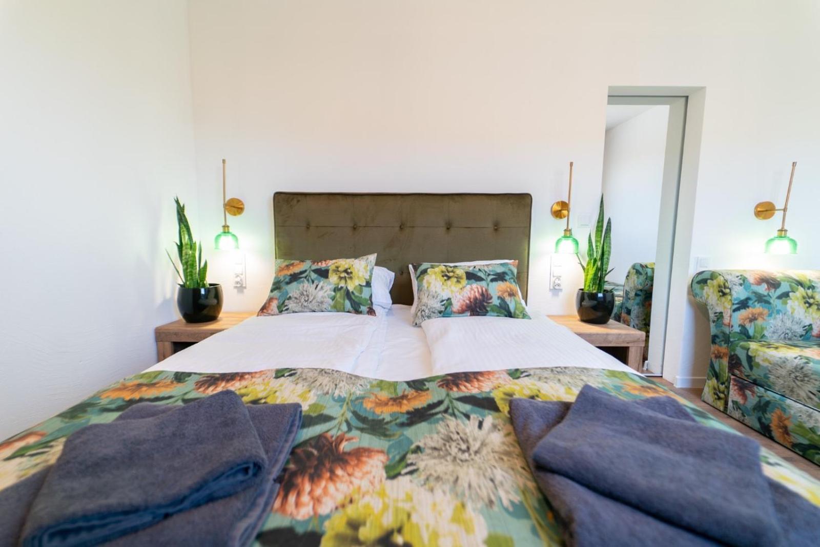 Cztery Pory Roku Apartment Виеле Екстериор снимка